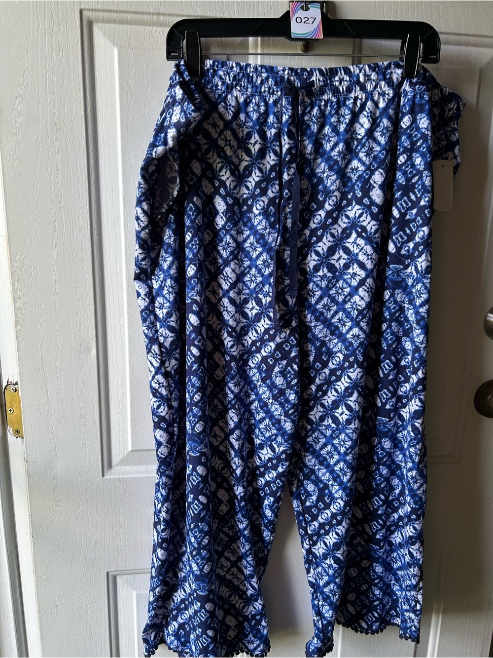 Cuddl Duds Blue and White Patterned Pajama Pants